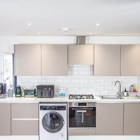 Modern And Stylish 1 Bed Flat Apartment High Wycombe Exterior photo