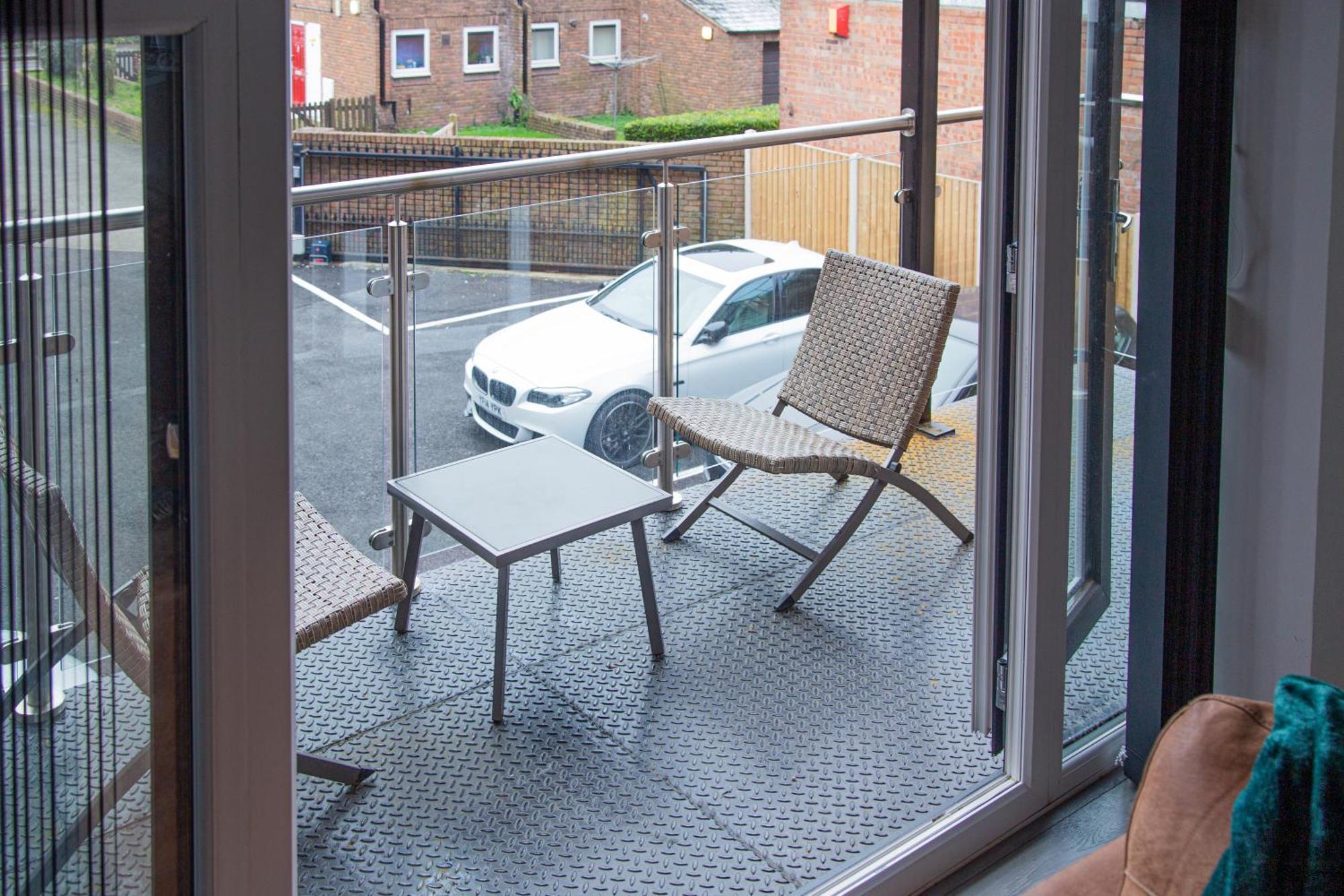Modern And Stylish 1 Bed Flat